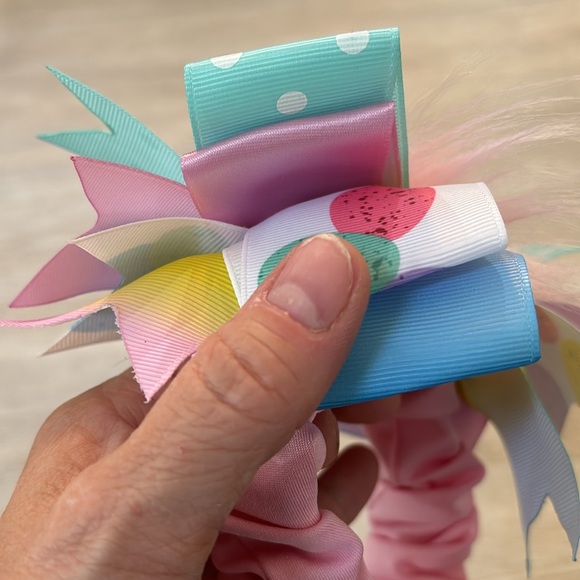 Easter peep baby headband like new used for pictures only one day like new - Picture 6 of 6